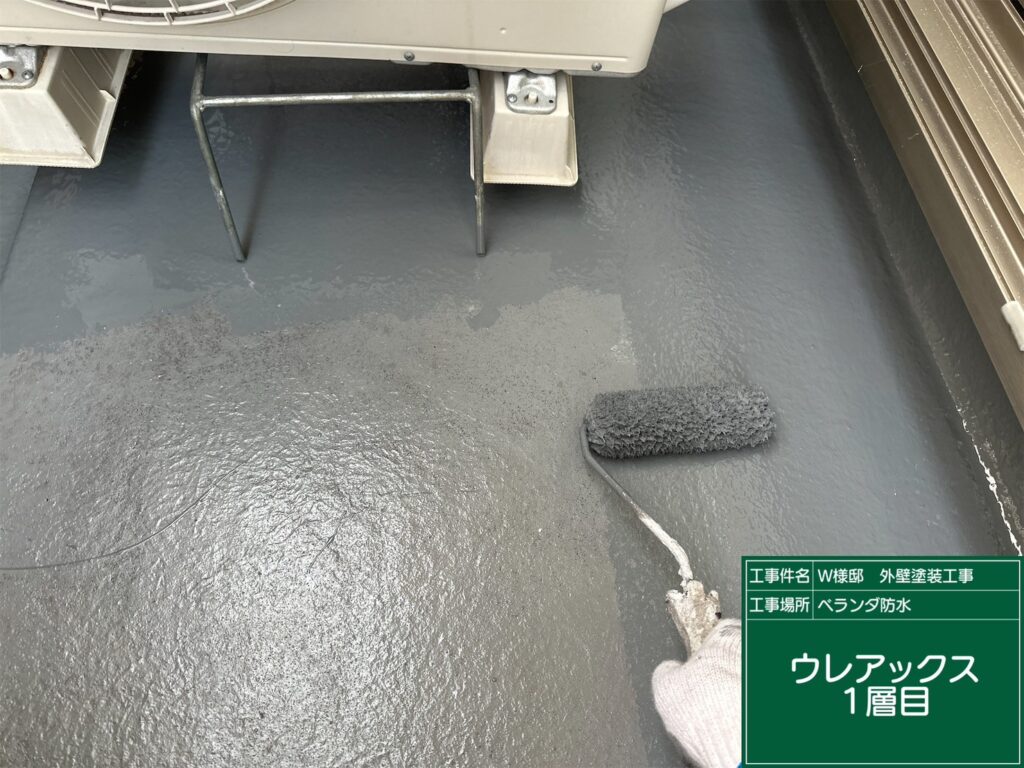 トップコート仕上げ1回目です。